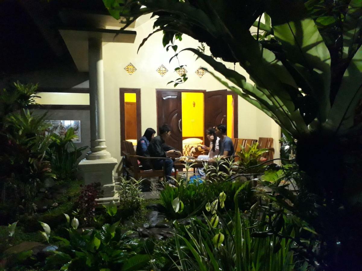 Hadi Homestay Banyuwangi  Exterior foto